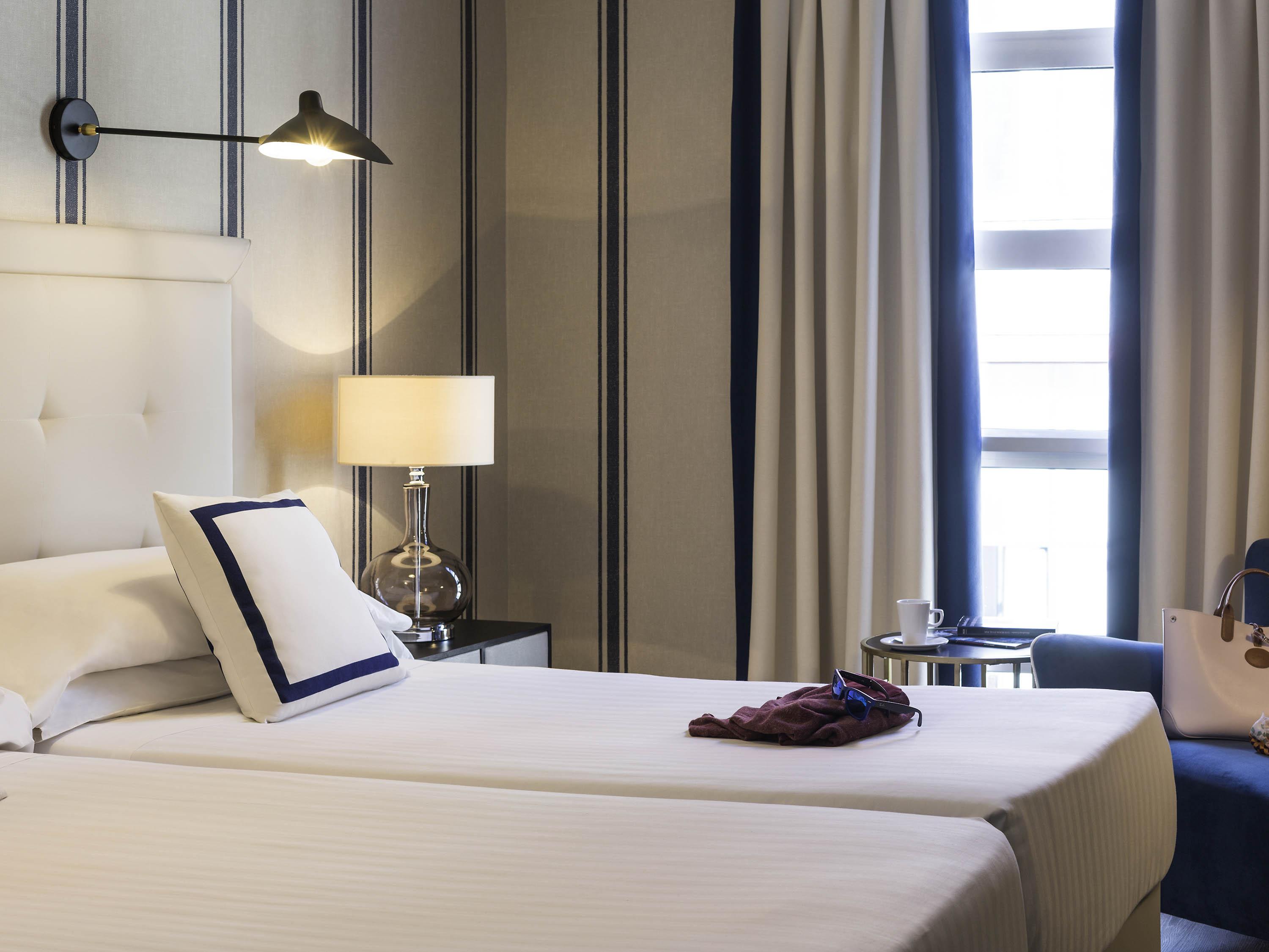 Hotel Mercure Jardines De Albia Bilbao Esterno foto